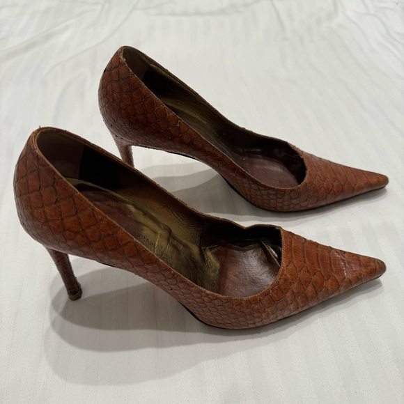 DOLCE & GABBANA GENUINE CROCODILE WOMEN'S STILETTOS - Picture 3 of 6